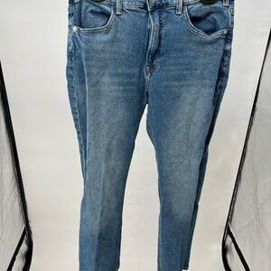 Women’s We The Free Mid Rise Crop Boot Jeans. Size 31.